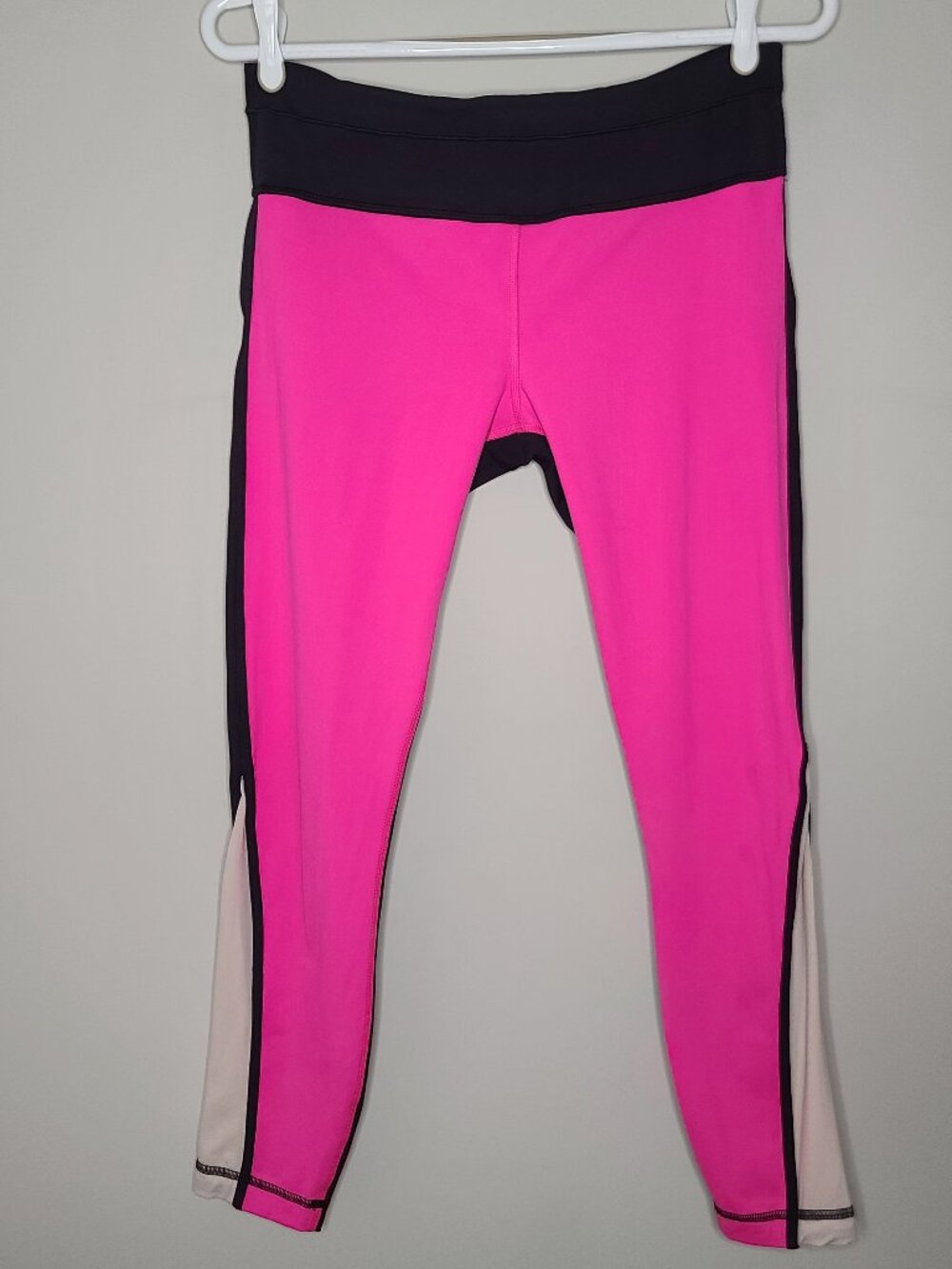 Lululemon Run Pace Tight Pinkelicious / Black / Parfait Pink Size 8